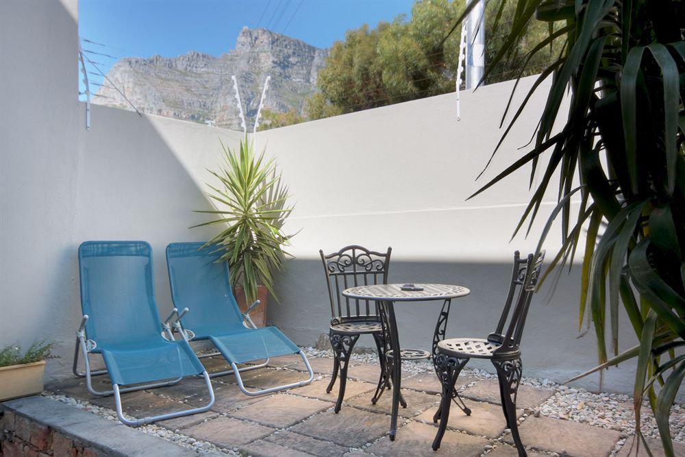 Guest house African Groove Camps Bay 4*