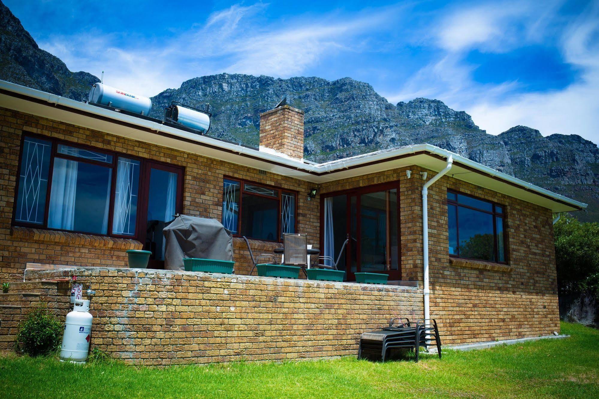 African Groove Camps Bay Guest house 4*